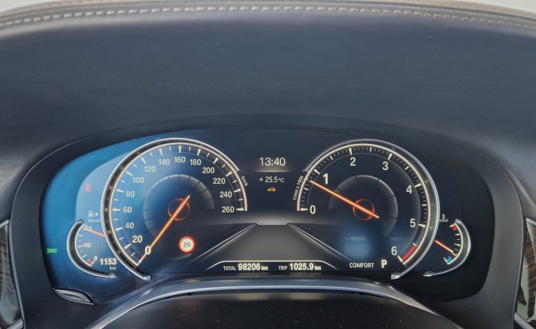 BMW 730