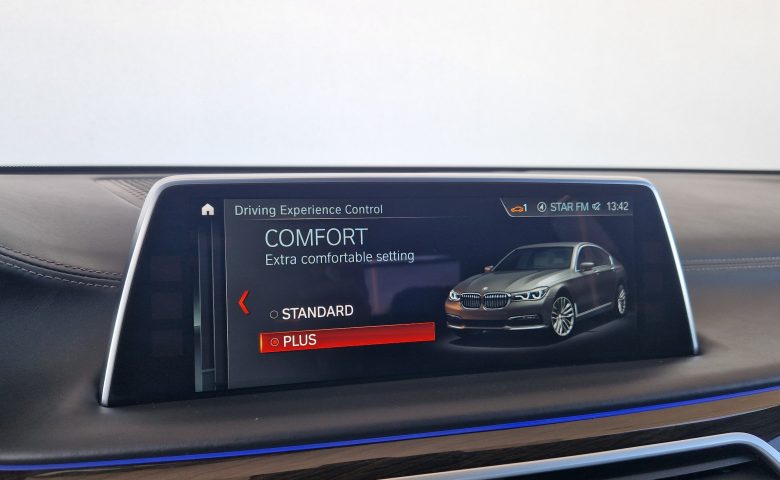 BMW 730