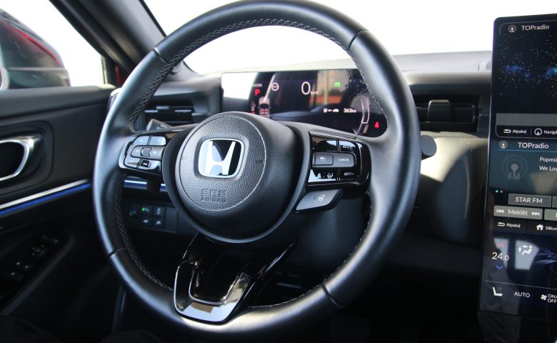 HONDA e