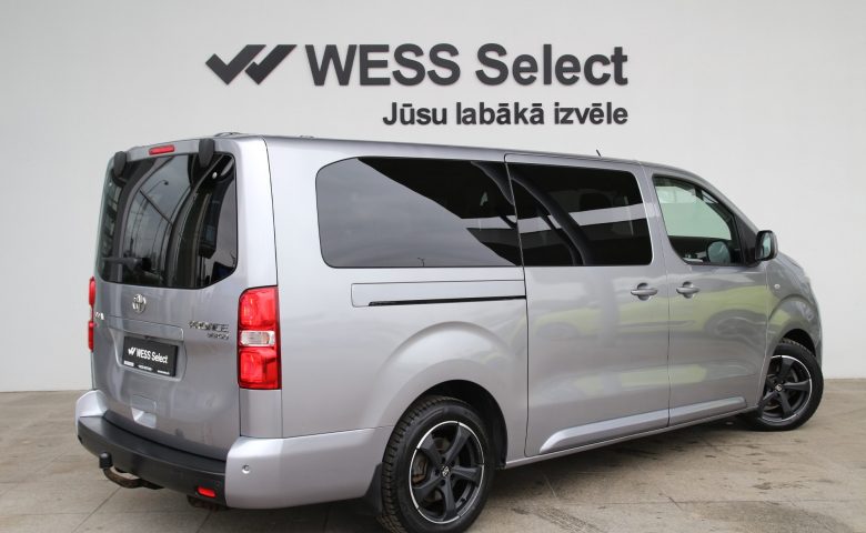 TOYOTA Proace