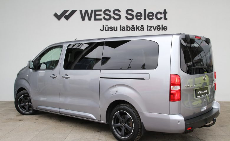 TOYOTA Proace