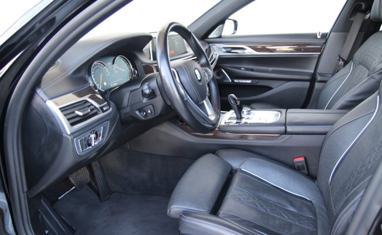 BMW 730