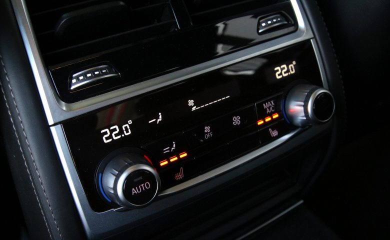 BMW 730
