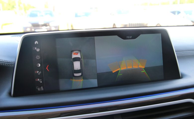 BMW 730