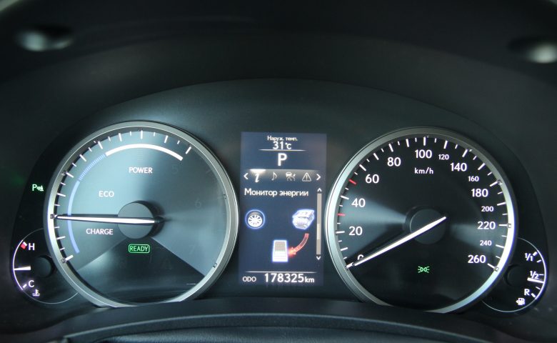 LEXUS NX300h