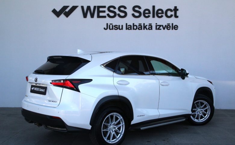 LEXUS NX300h